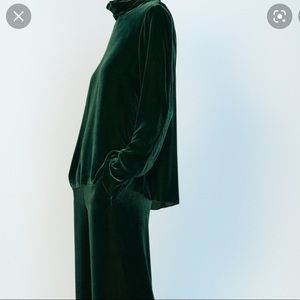 Zara Green Silk blend Velvet High neck Top